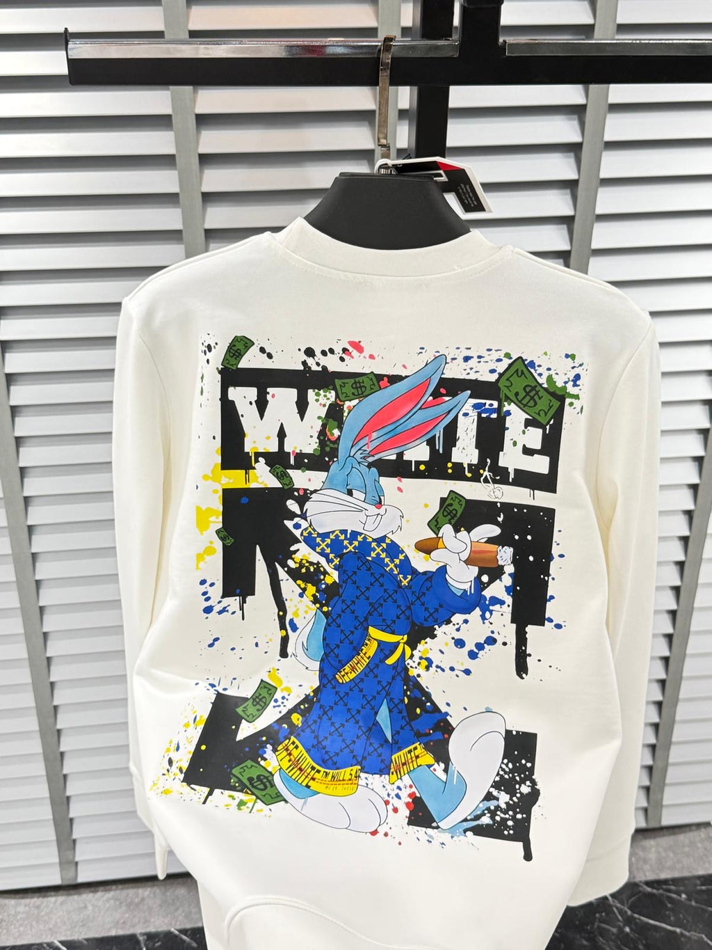 Off White