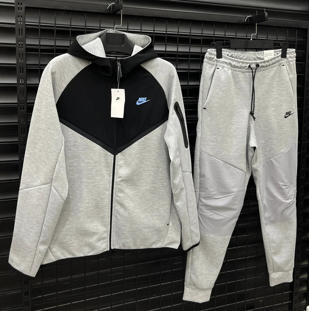 Nike tech fleece