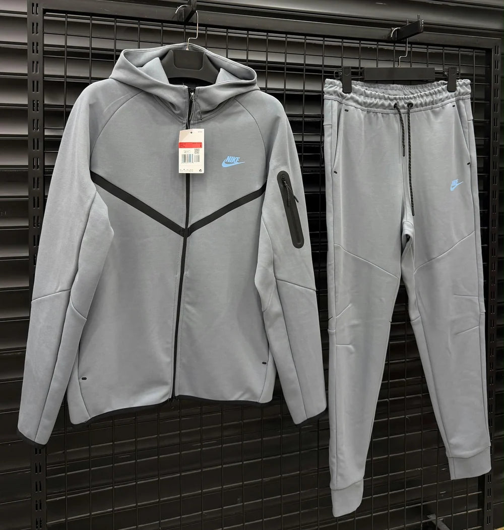 Nike Tech Fleece