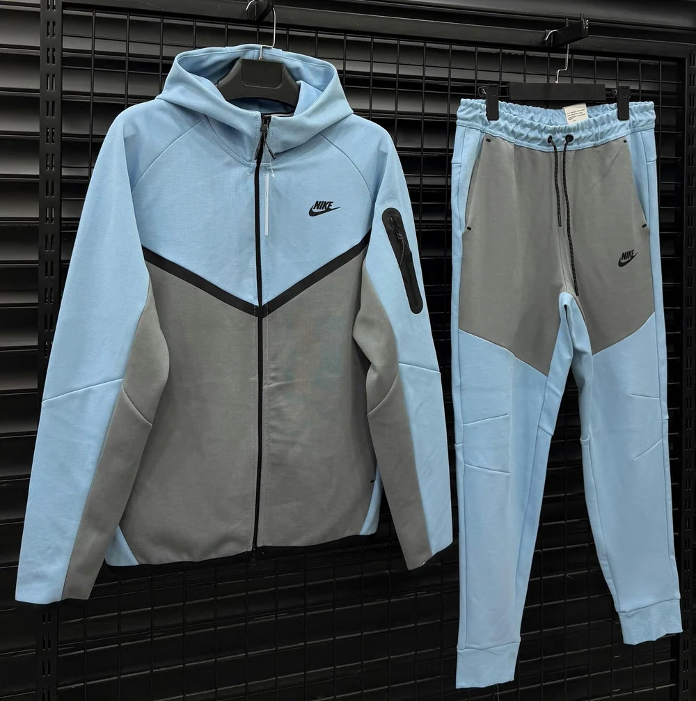 Nike Tech Fleece