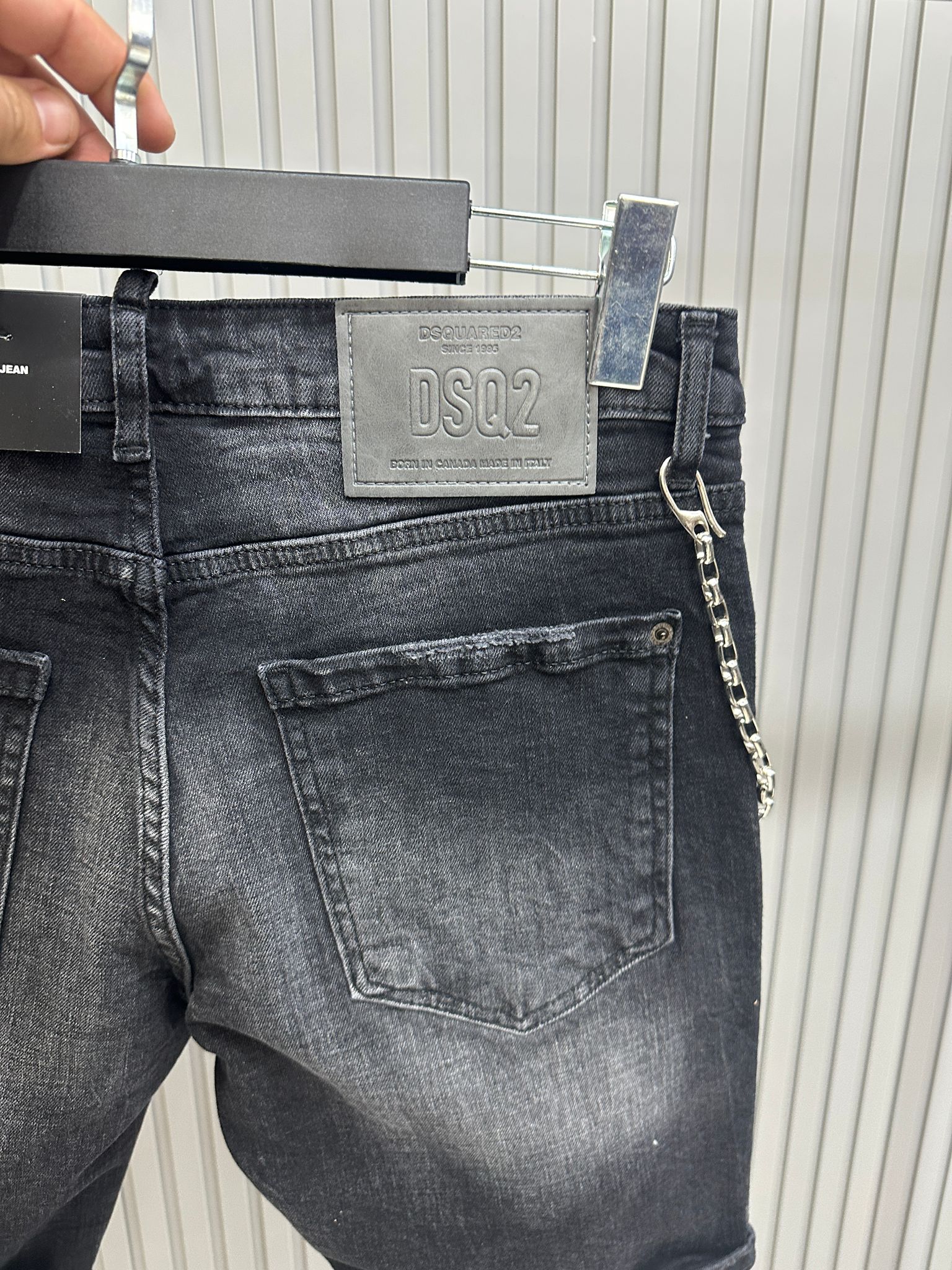Dsquared2 218