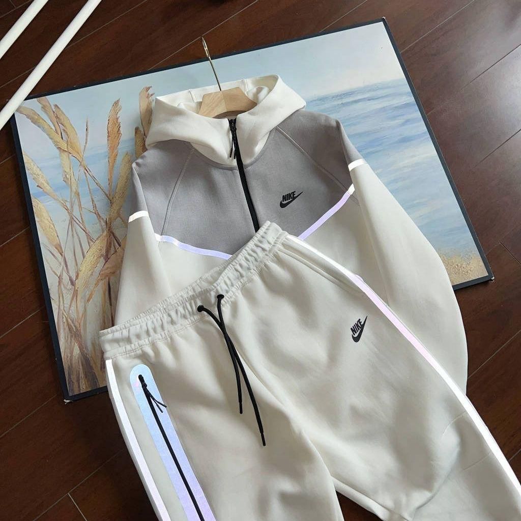 Tech Fleece AAA++