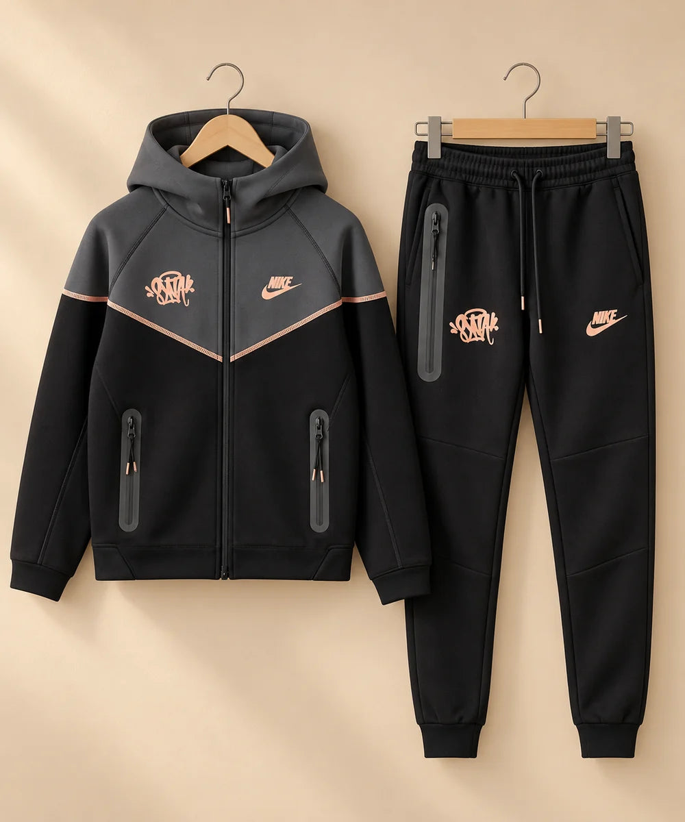 Nike Tech Fleece Syna