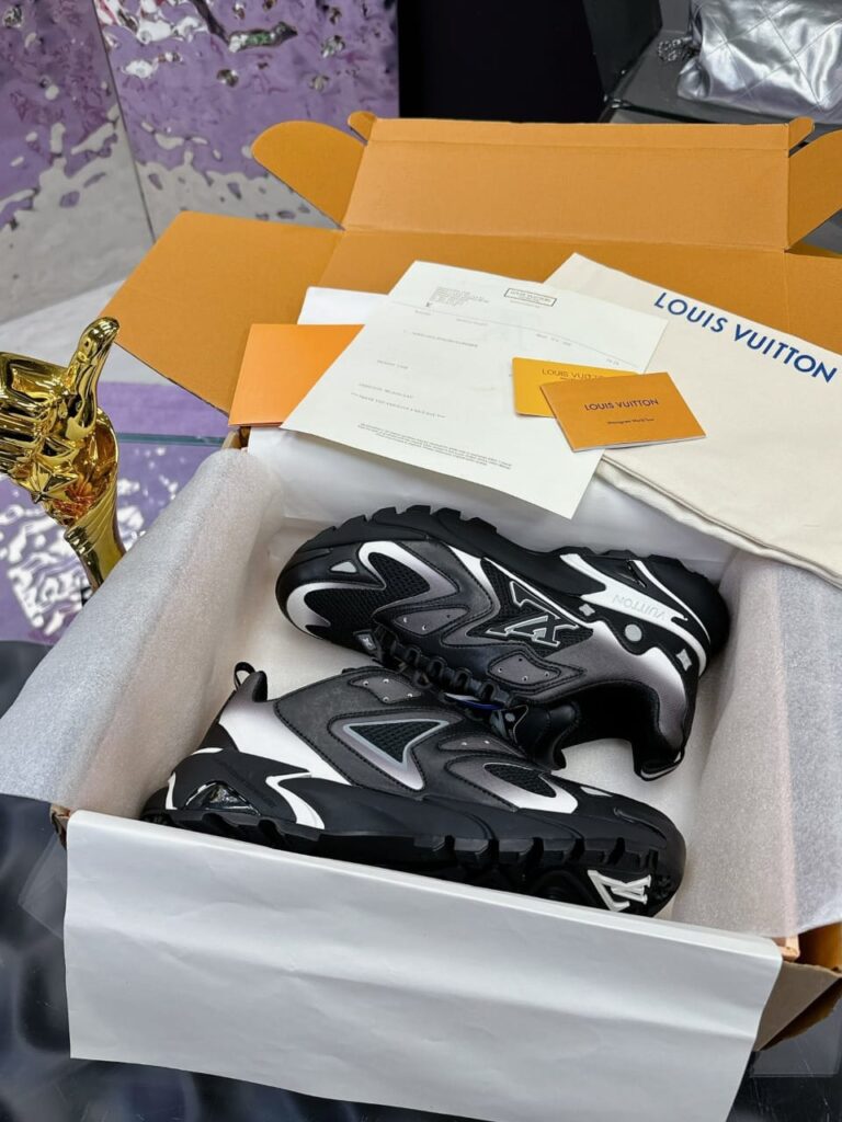 Louis Vuitton Runner Tatic “Black”