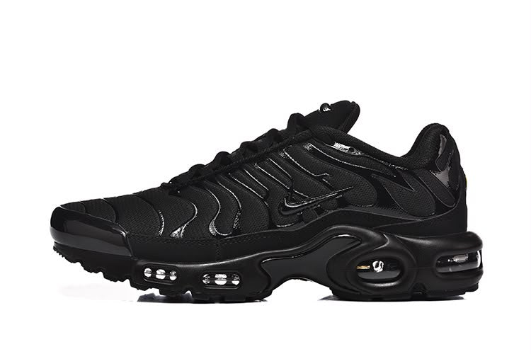 Nike Air Max Plus TN “Triple Black”