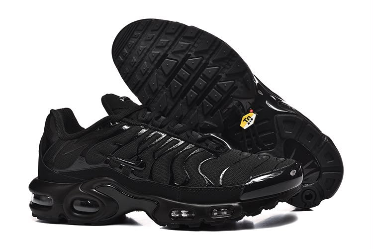 Nike Air Max Plus TN “Triple Black”