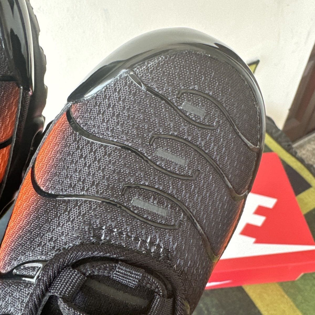 NIKE AIR MAX PLUS TN “BLACK / TOTAL ORANGE”