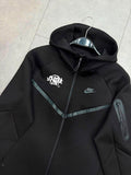 Nike Kaws
