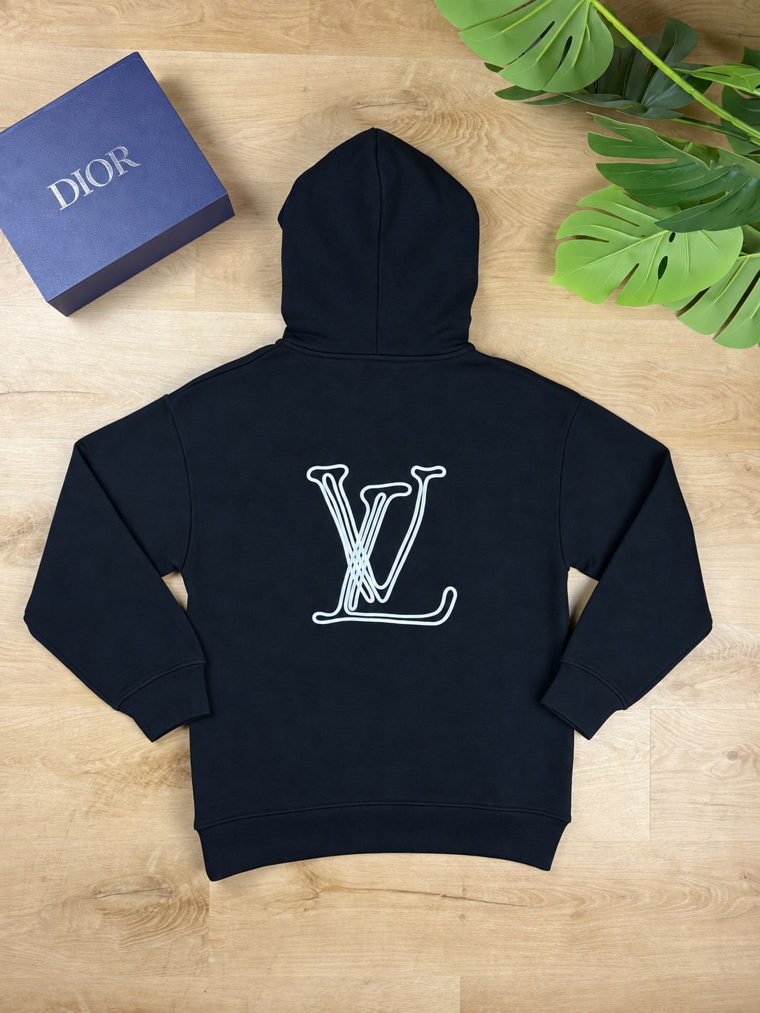 Louis Vuitton Majica s Kapuljačom “Black”