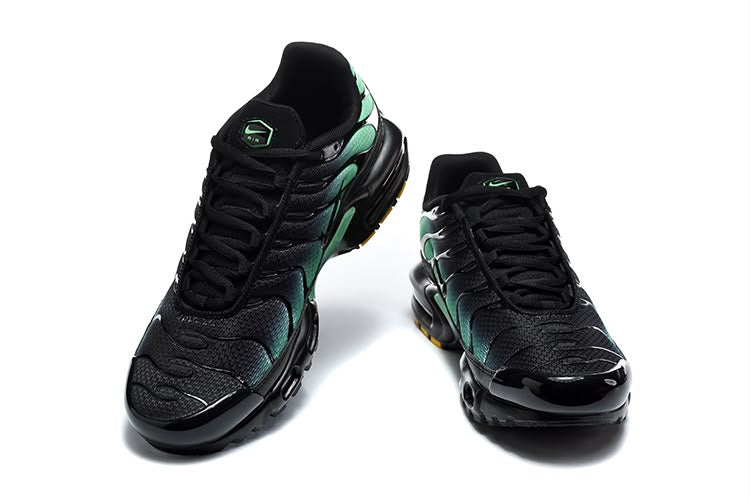NIKE AIR MAX PLUS TN “BLACK ILLUSION GREEN”